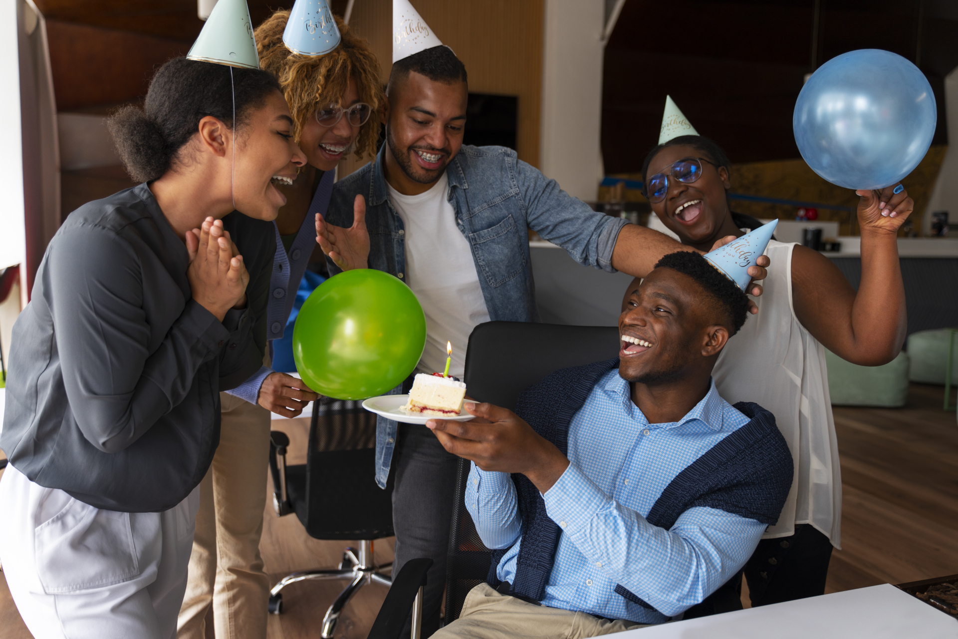 office-coworkers-celebrating-event-with-balloons-ics-digital